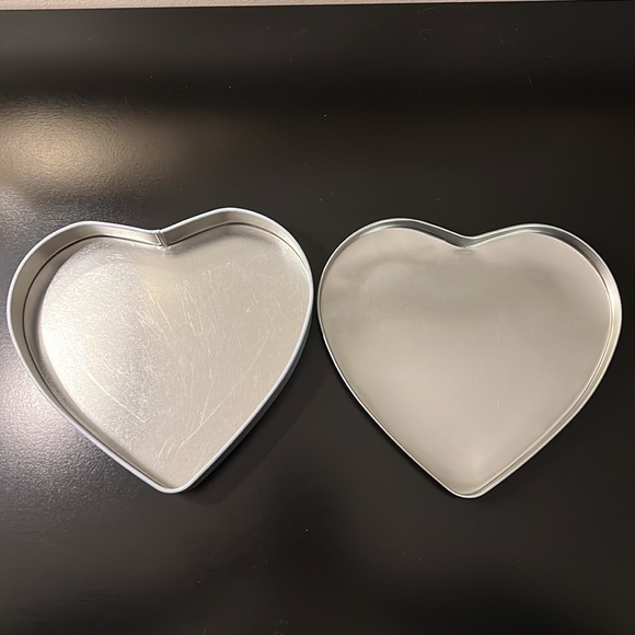 Brighton Heart Shaped Tin - Picture 5 of 8